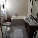 Mina Con Vasca Idromassaggio Hébergement de vacances