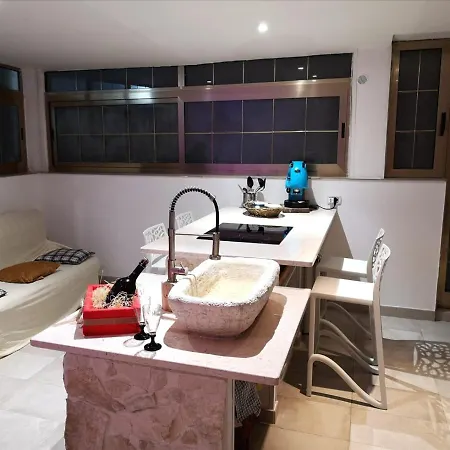 Mina Con Vasca Idromassaggio Prázdninový dům *