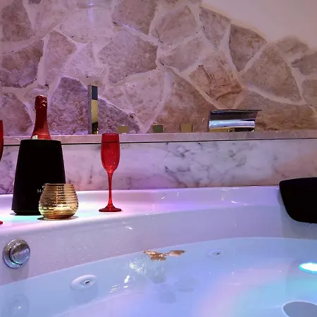 Mina Con Vasca Idromassaggio Prázdninový dům