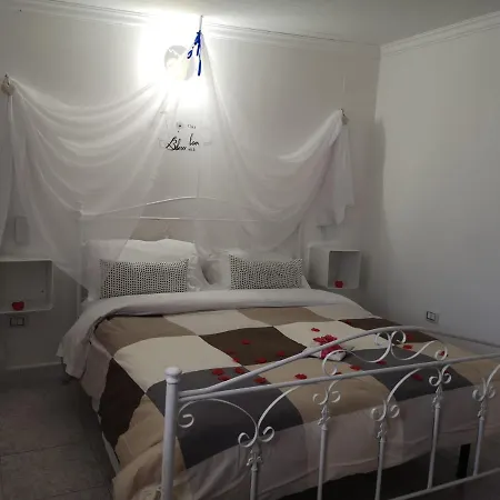 Mina Con Vasca Idromassaggio *