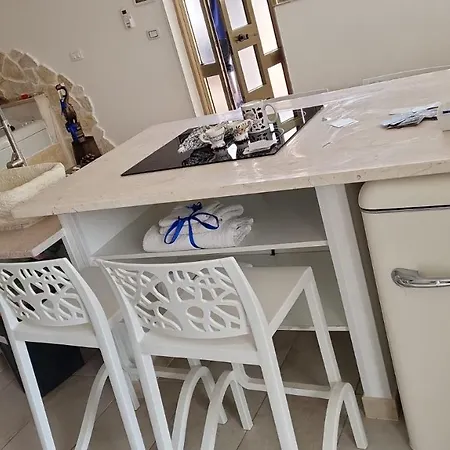 Mina Con Vasca Idromassaggio