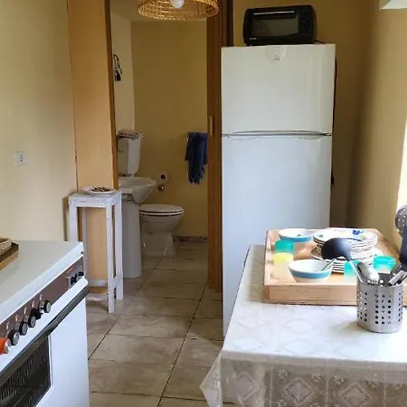 Mina Con Vasca Idromassaggio Casa de Férias *