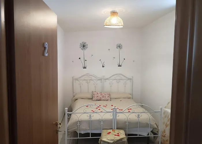 Mina Con Vasca Idromassaggio *